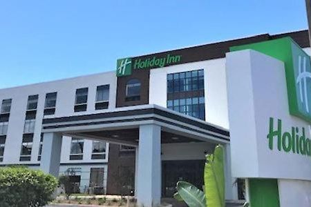 Holiday Inn - Tampa North By Ihg Exterior photo