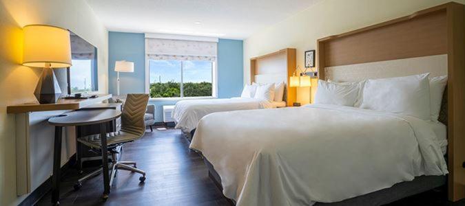 Holiday Inn - Tampa North By Ihg Exterior photo