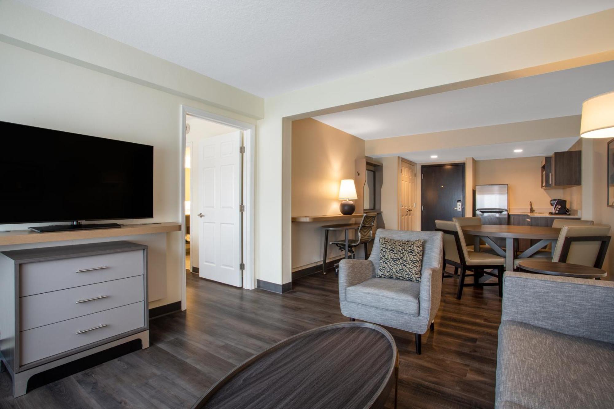 Holiday Inn - Tampa North By Ihg Exterior photo