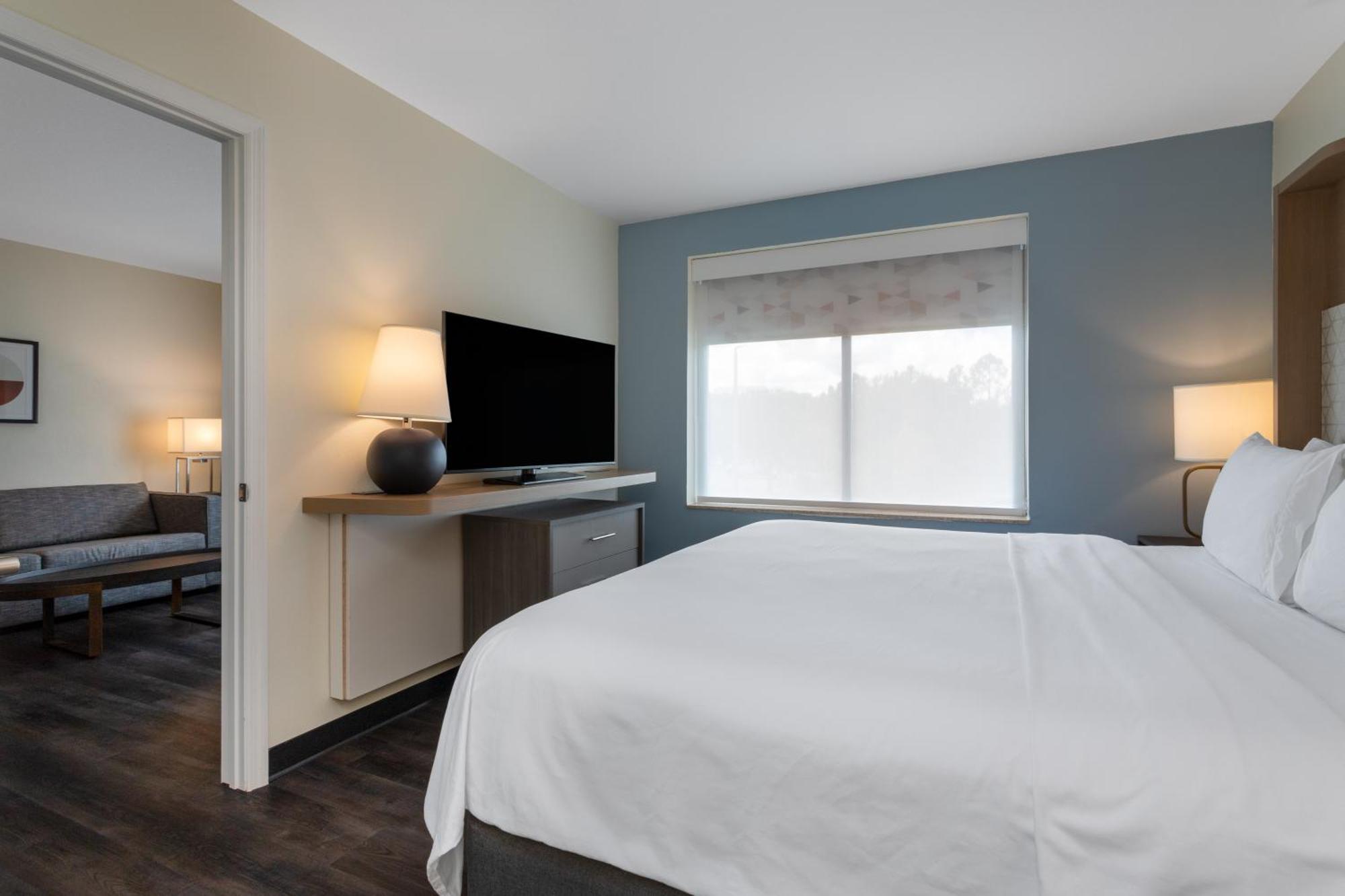 Holiday Inn - Tampa North By Ihg Exterior photo