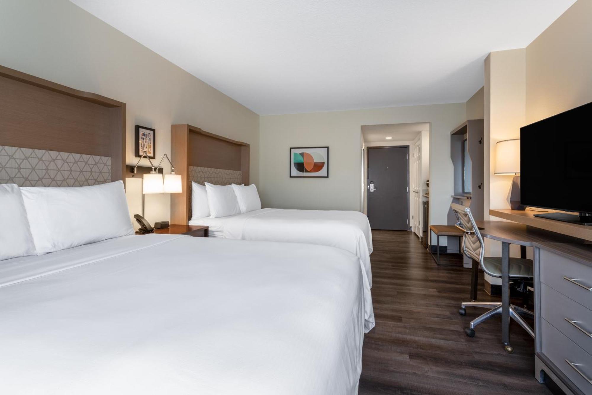 Holiday Inn - Tampa North By Ihg Exterior photo